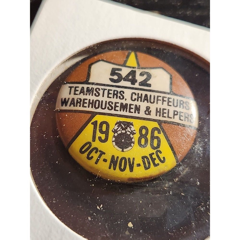 Teamsters 1986 Oct-Nov-Dec Pinback Button Local 542 Approx 1.25" Round